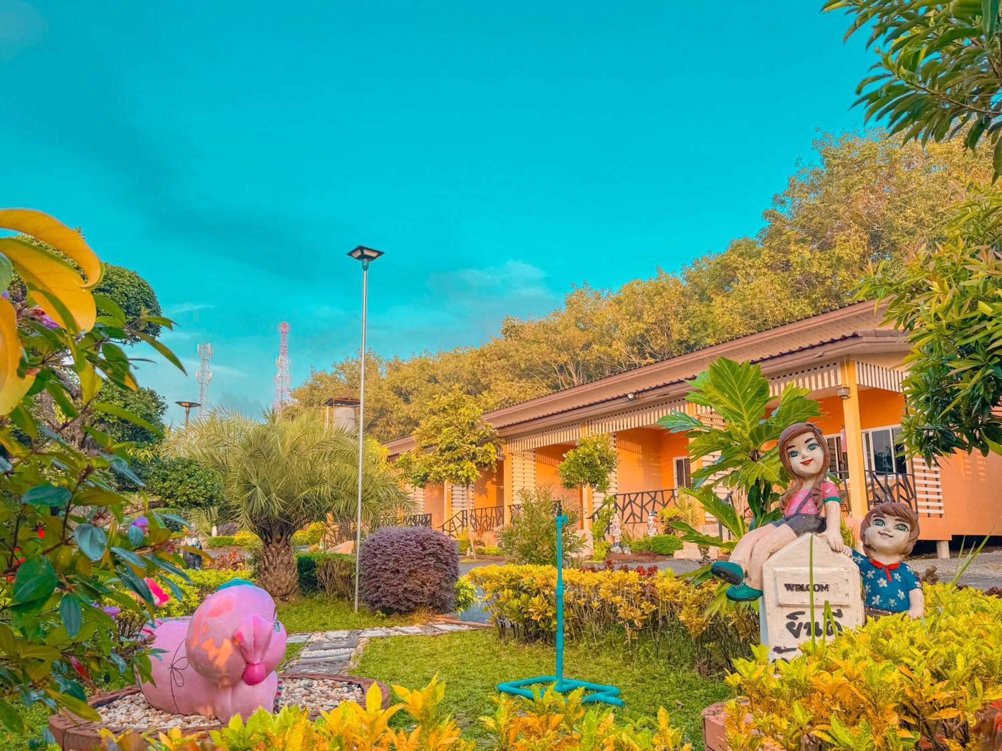 Baan Suan Mee Tang Hotel Csanthaburi Kültér fotó